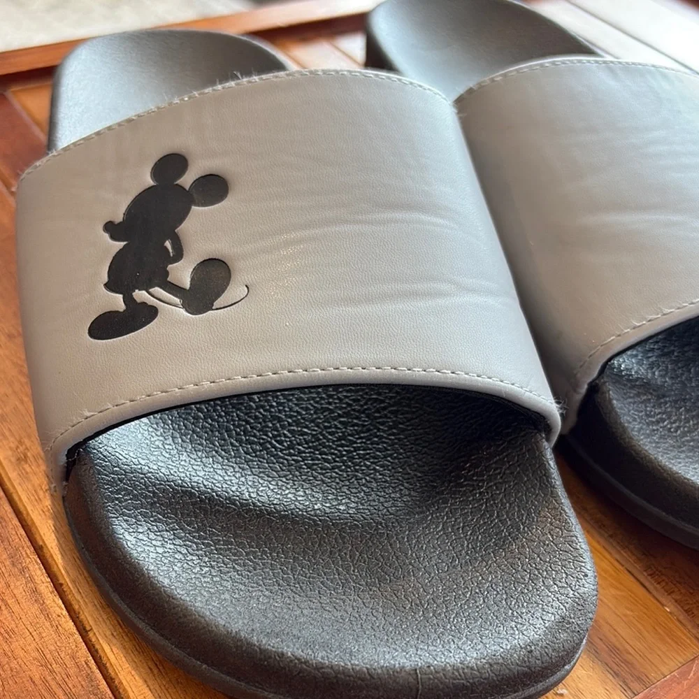 Disney Mickey Mouse Icon Gray Slides Sandals Mens 11